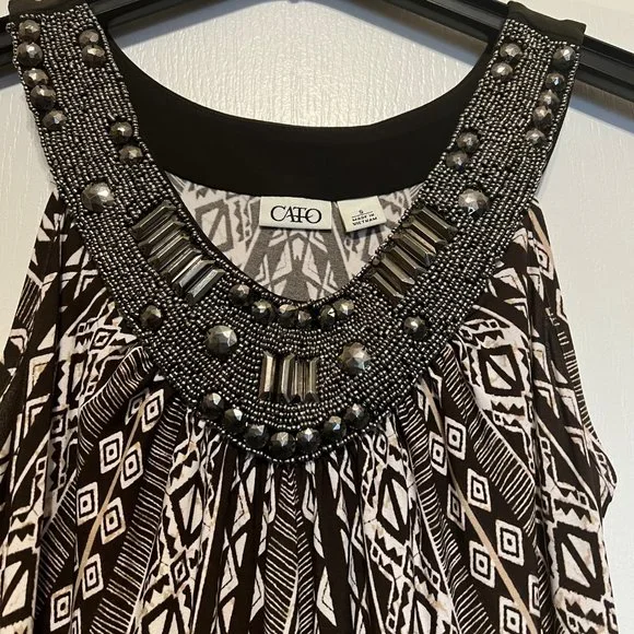 Cato-Small maxi Dress-embellished neck line, beads - Picture 6 of 11